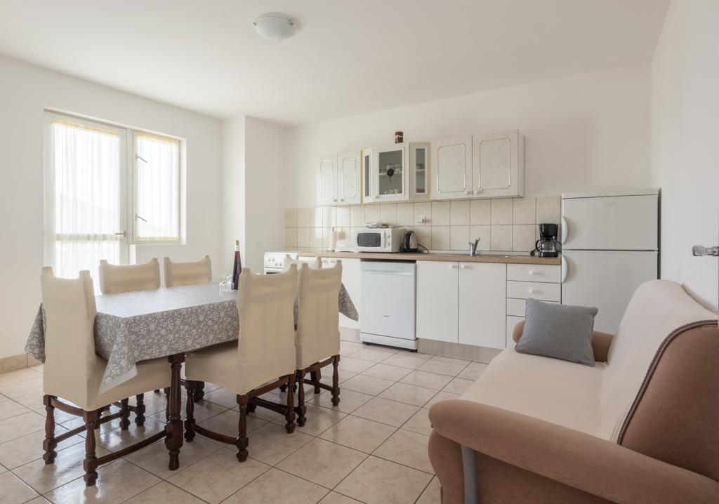 Apartment Boja Биоград на Мору Екстериор снимка
