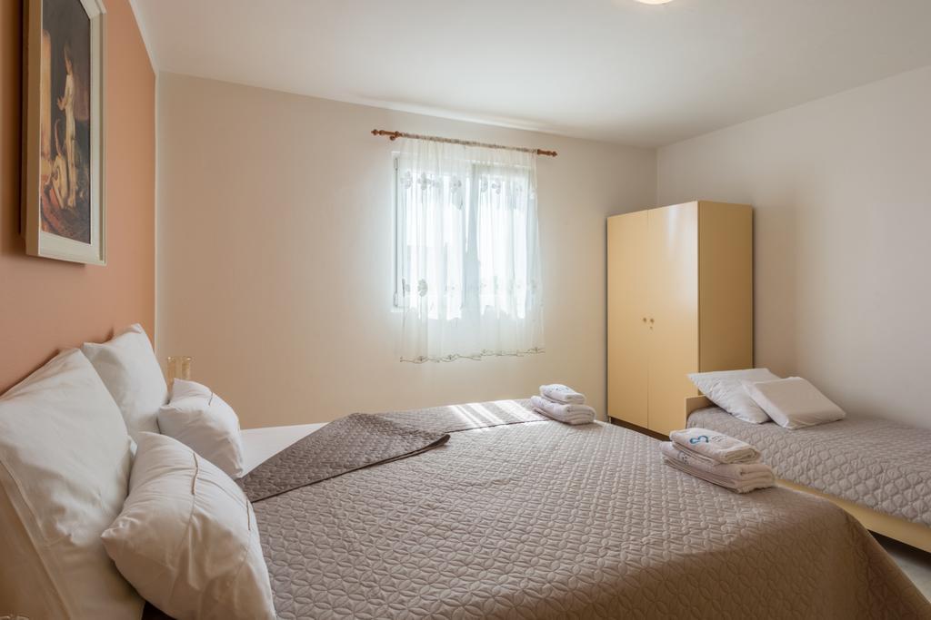 Apartment Boja Биоград на Мору Екстериор снимка